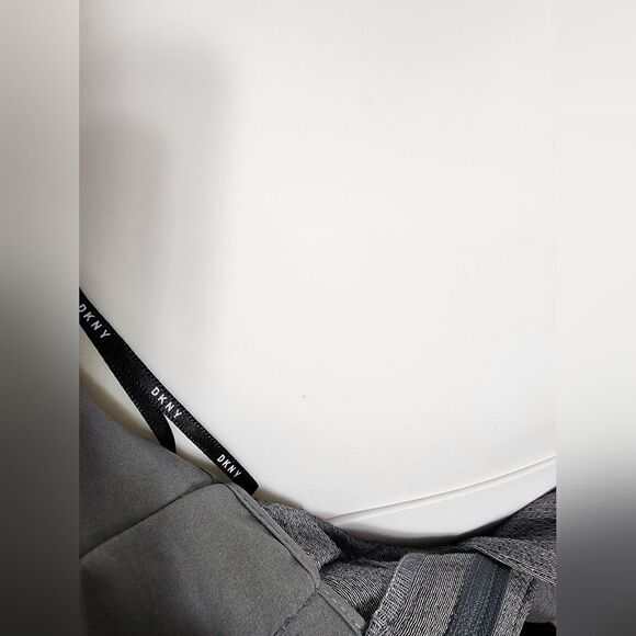 DKNY - Picture 3 of 15